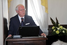 [VIDEO, FOTO] Rektor PRz uhonorowany złotym medalem Akademii Polskiego Sukcesu