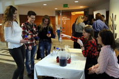 [FOTO, VIDEO] Tysiąc uczniów na seminarium chemicznym w Politechnice Rzeszowskiej